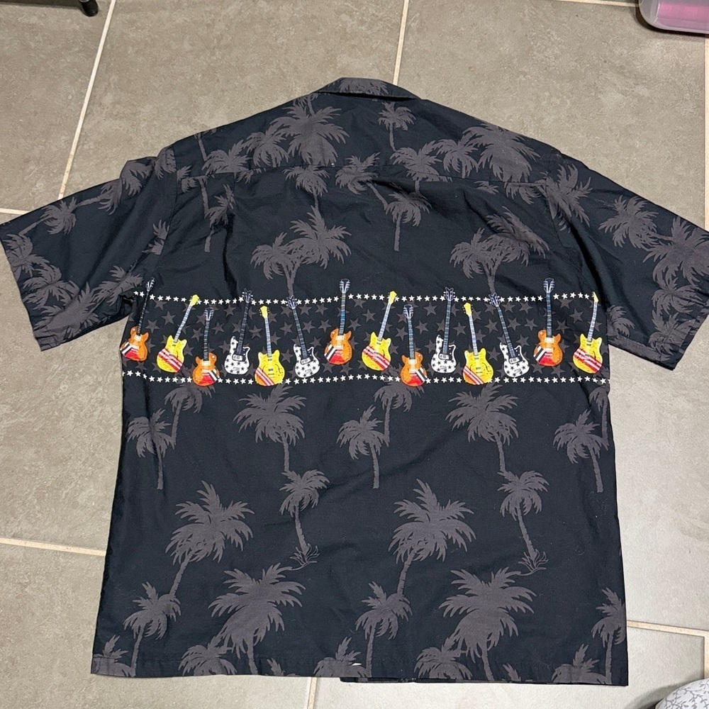 Pacific Legend Apparel shirt. Size 2XL - Picture 3 of 3